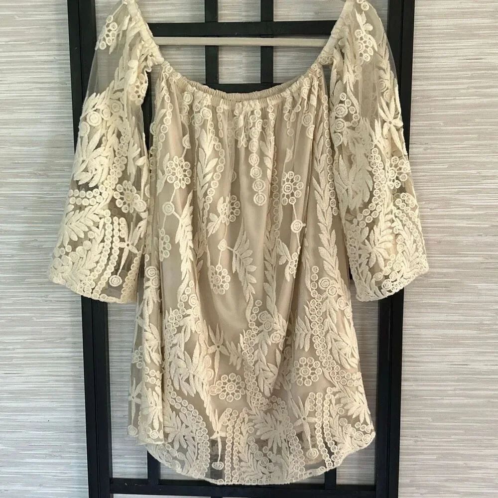 Audrey 3+1 ivory beige cream lace off the shoulder baby doll dress￼size S